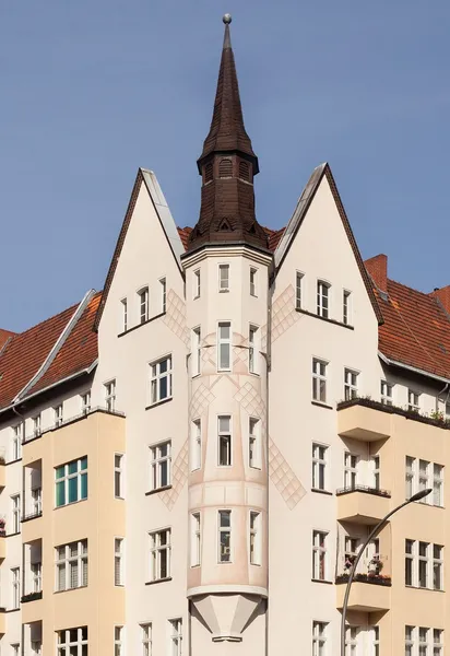 2-Zimmer-Wohnung in der lebhaften Müllerstraße! - ab sofort! — photo 1